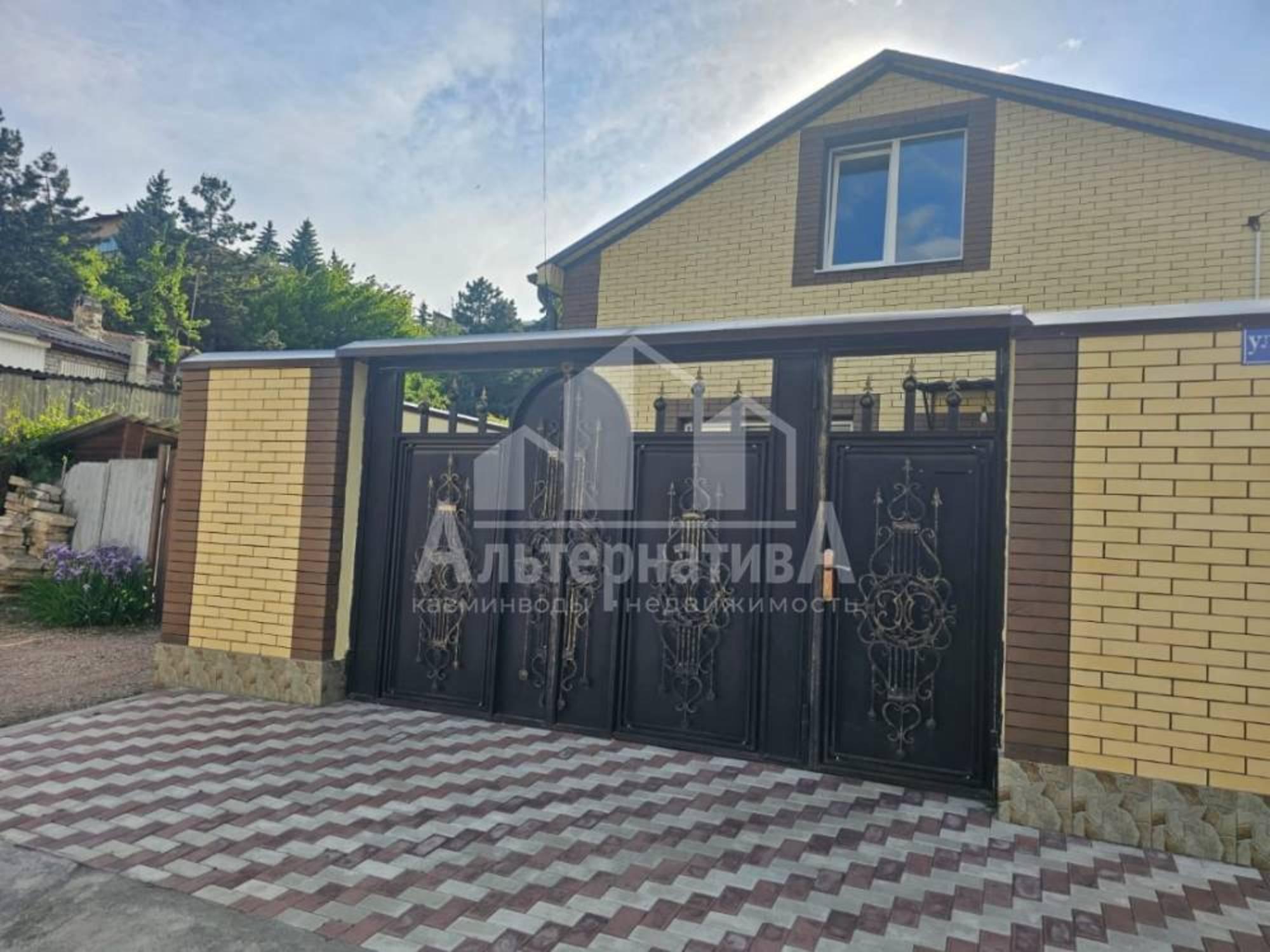 Купить дачу, дом, коттедж за 21 000 000 рублей на Одесская ул.