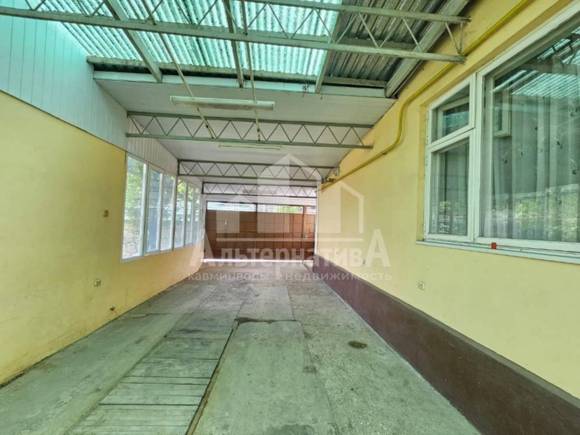Купить дачу, дом, коттедж за 40 300 000 рублей на Энгельса ул.