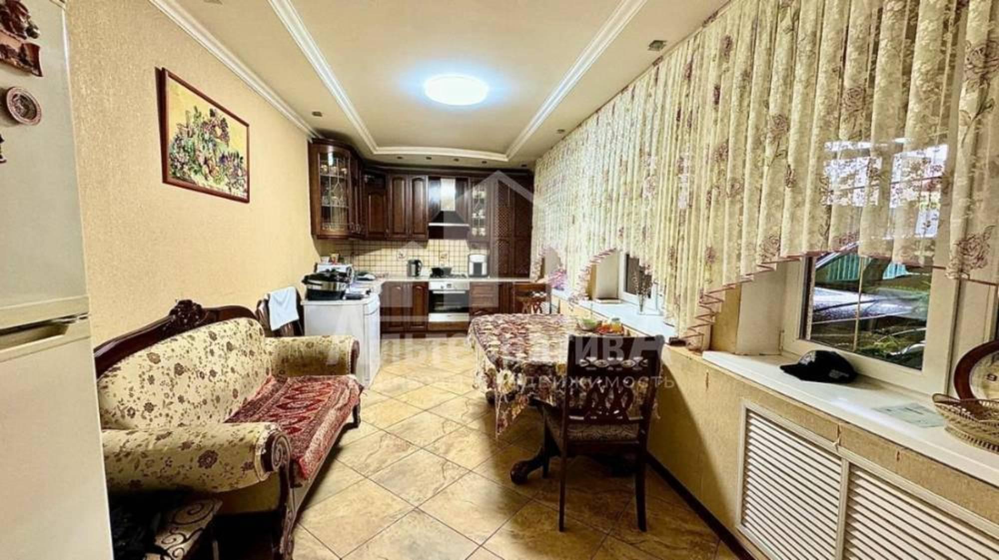 Купить дачу, дом, коттедж за 25 000 000 рублей на Фоменко ул.