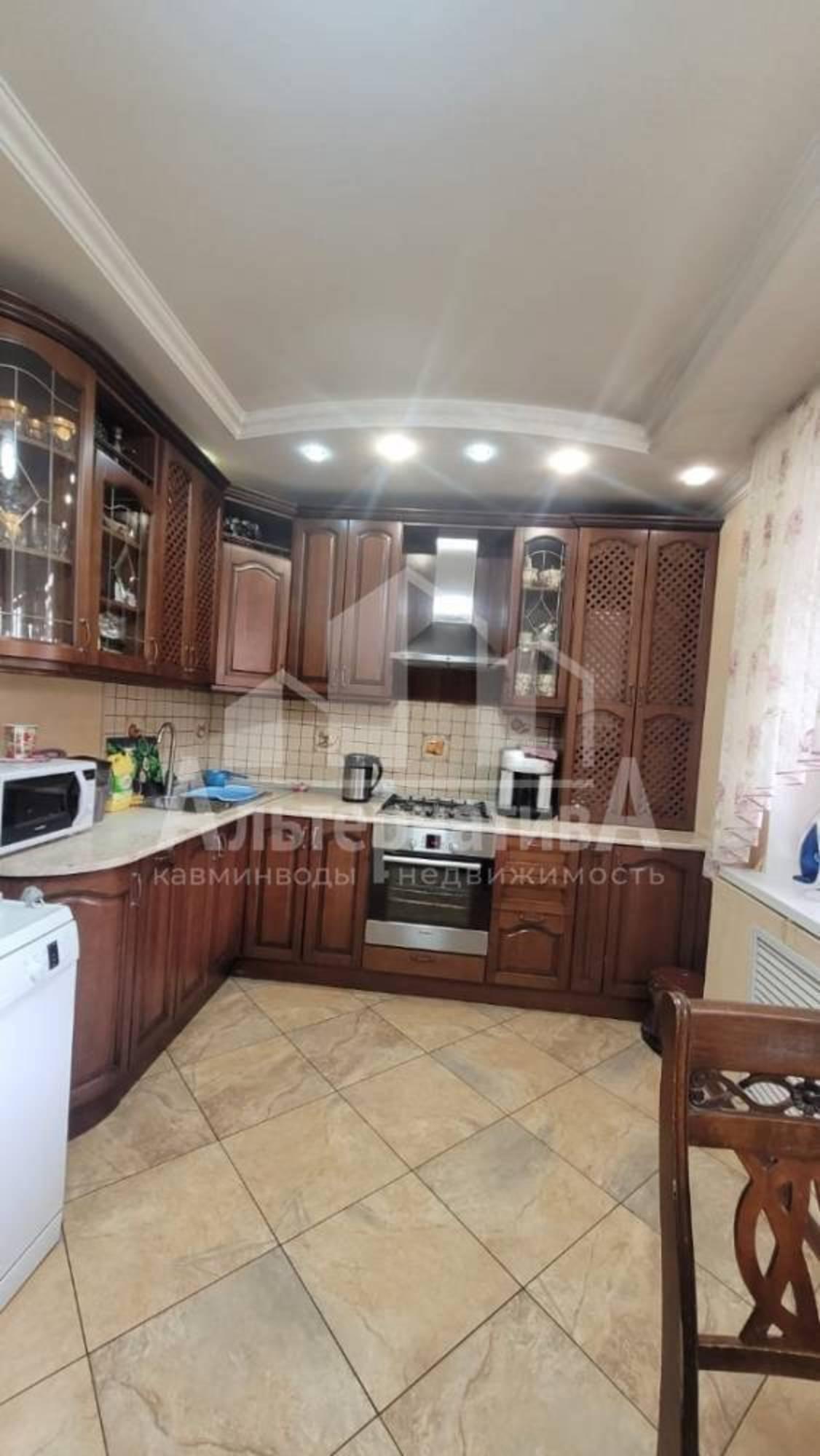 Купить дачу, дом, коттедж за 25 000 000 рублей на Фоменко ул.