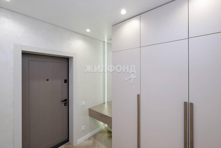 2-комн квартира Красный проспект, 167/4