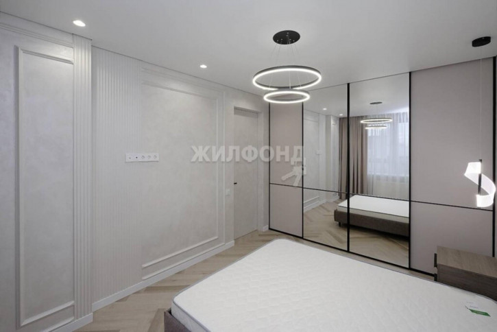 2-комн квартира Красный проспект, 167/4