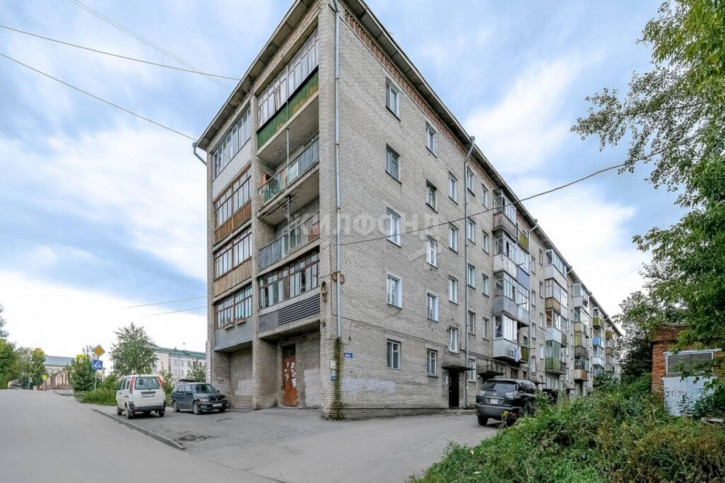 2-комн квартира Бурденко, 9