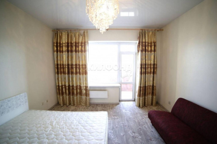 2-комн квартира Новосибирская, 10