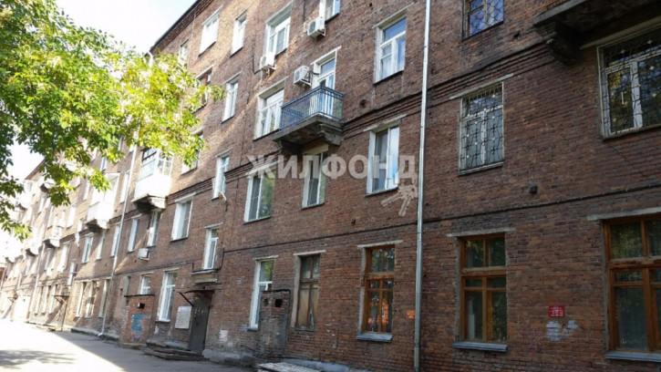 3-комн квартира проспект Дзержинского, 71