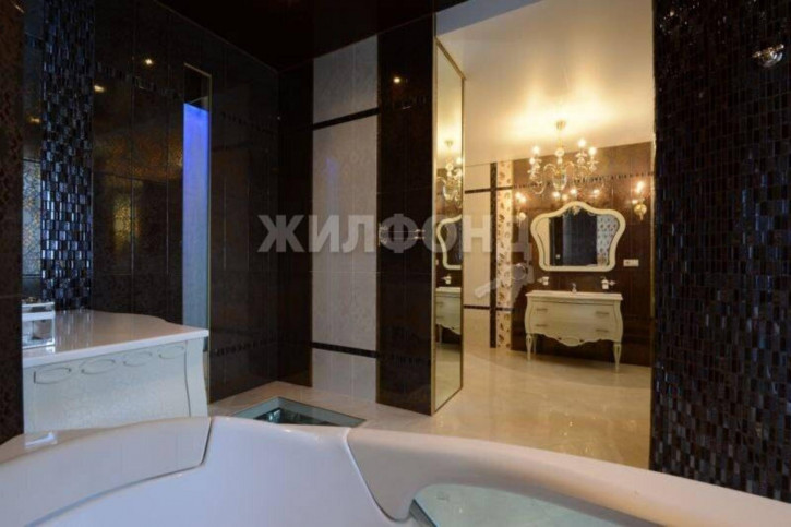 6-комн квартира 2-й микрорайон, 224