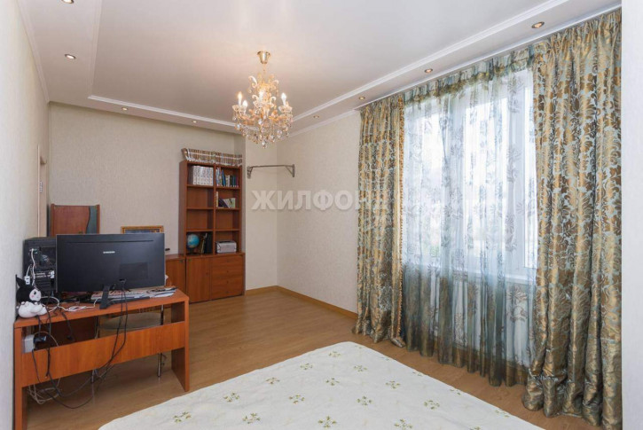 3-комн квартира Семьи Шамшиных улица, д.16