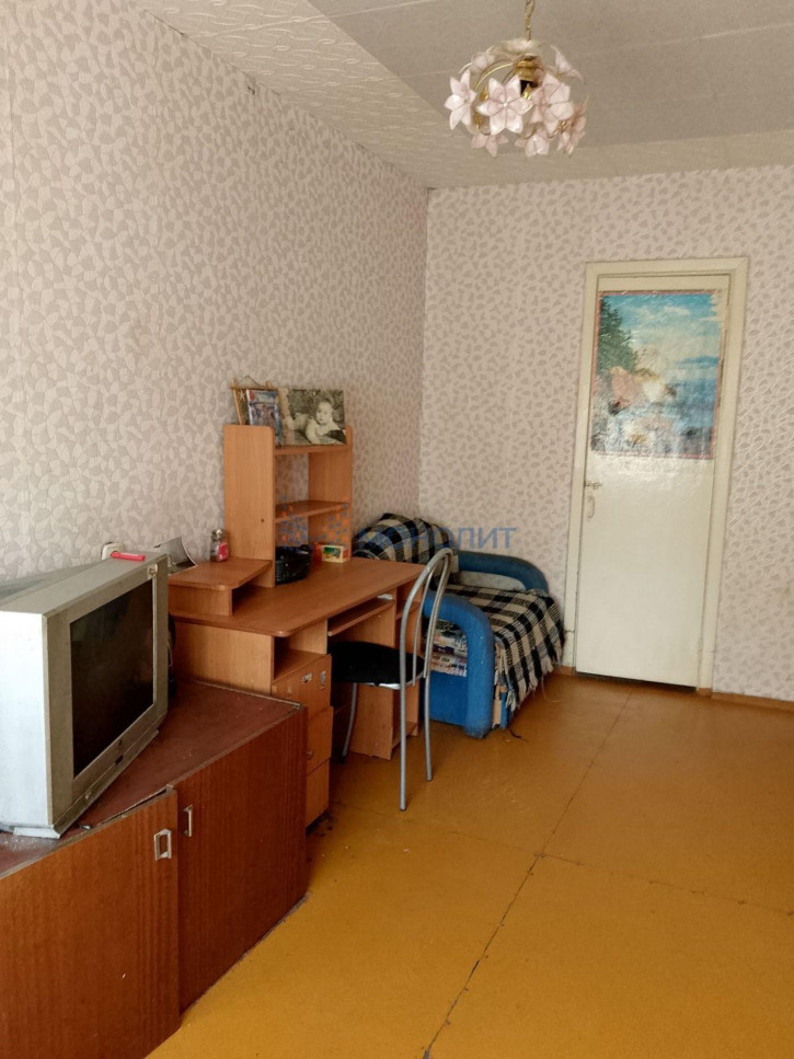 2-комн квартира Шаляпина ул, 4