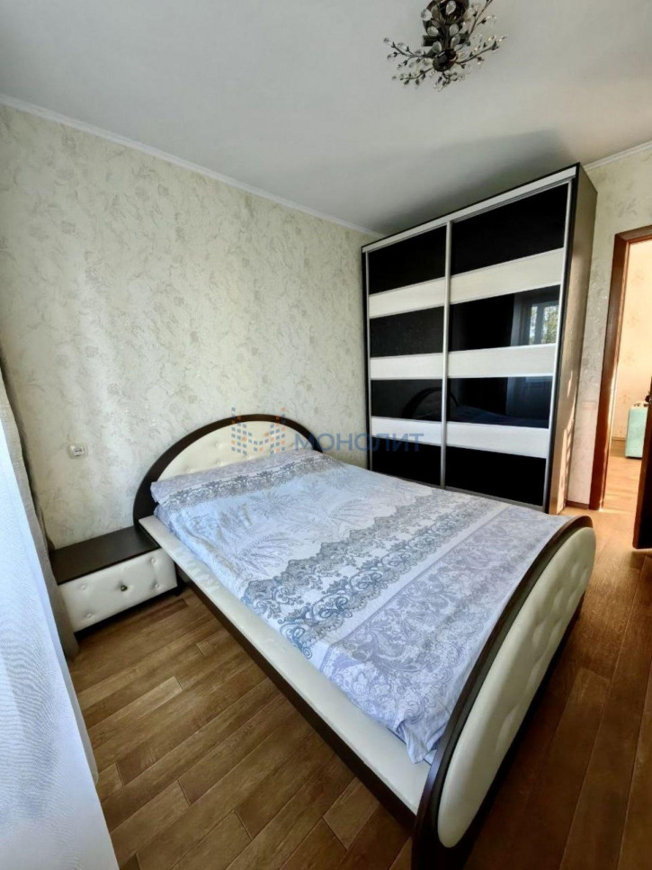 4-комн квартира Жуковского ул, 12а