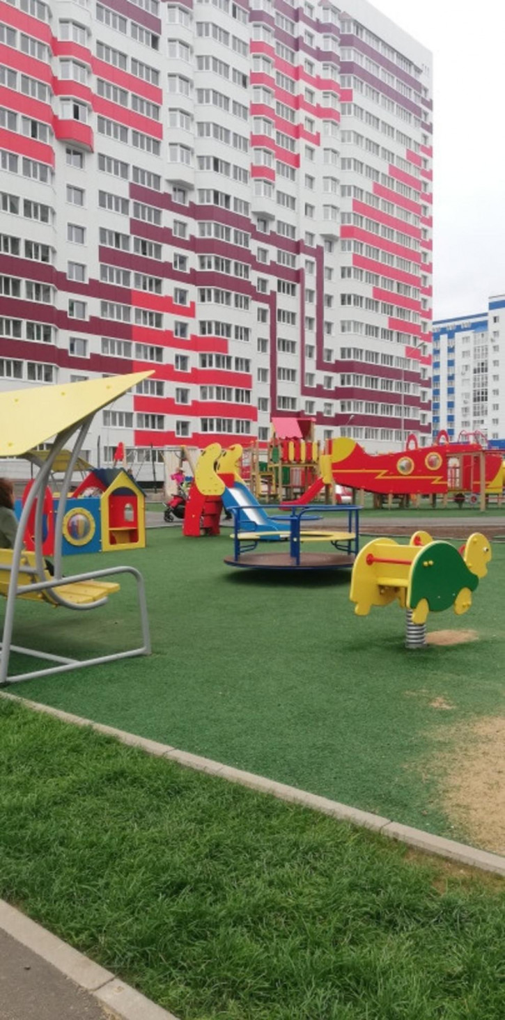 2-комн квартира улица Рощина, 3