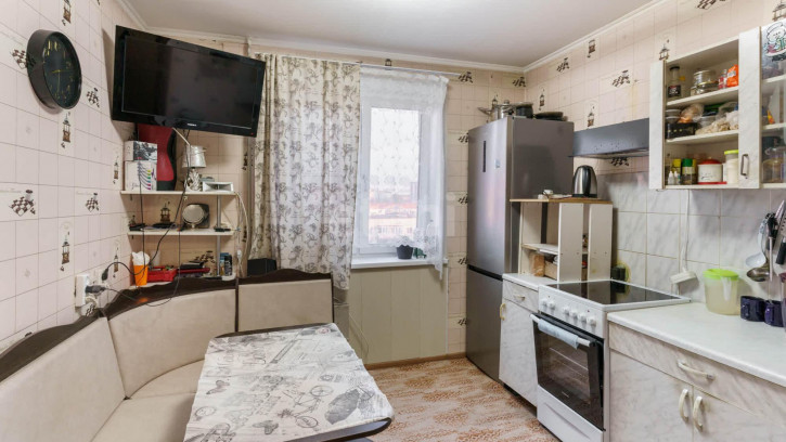 1-комн квартира Домостроителей, 18