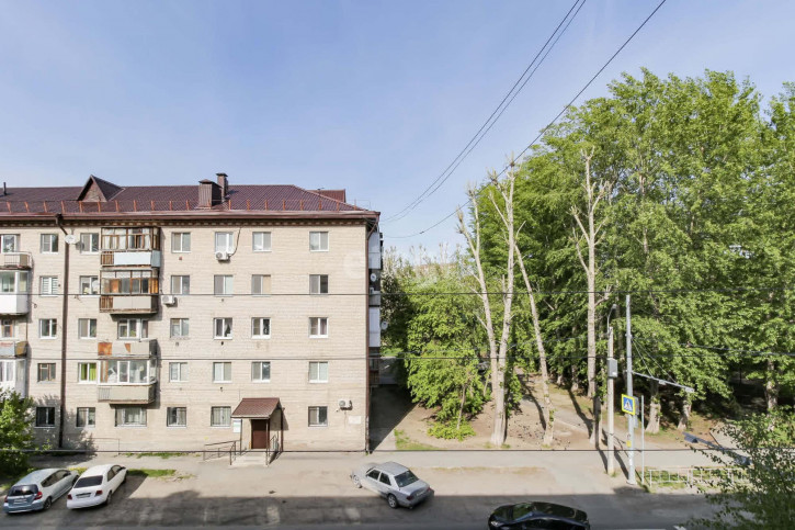 Комната Малышева, 35