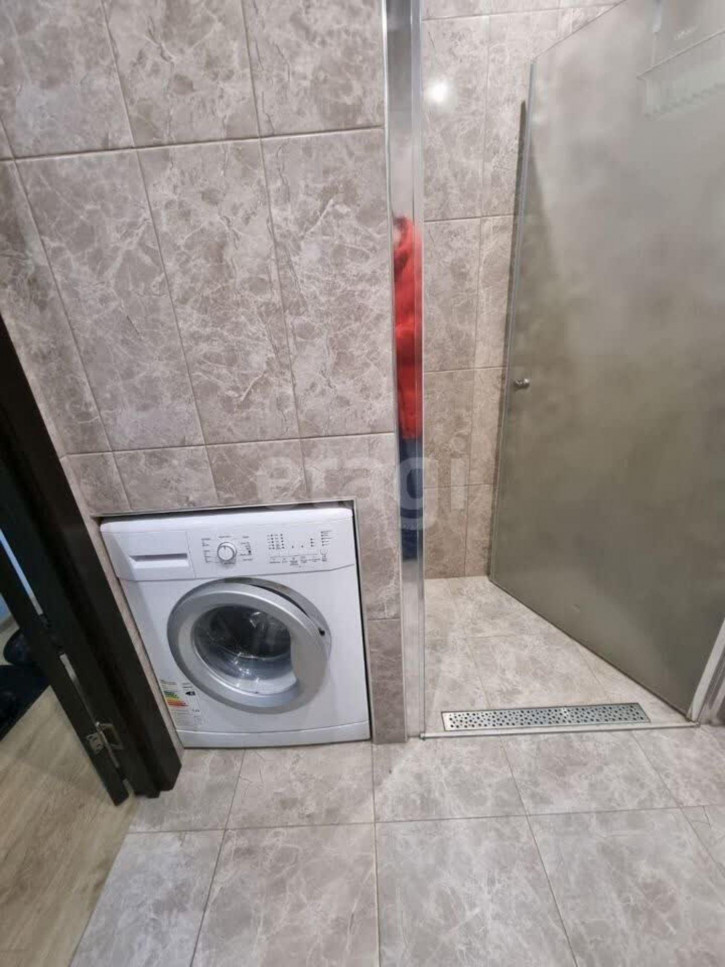 Студия Новоселов, 111