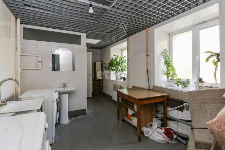 Комната Малышева, 35