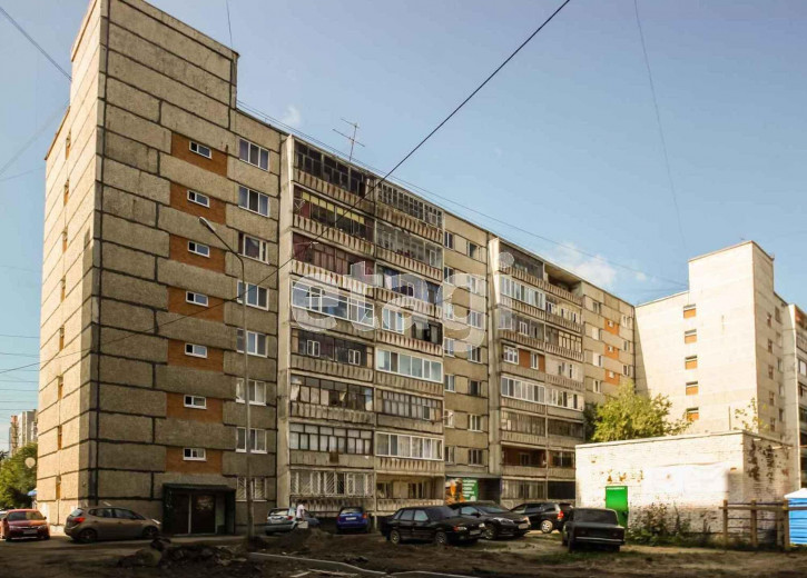 2-комн квартира Коммунаров, 37