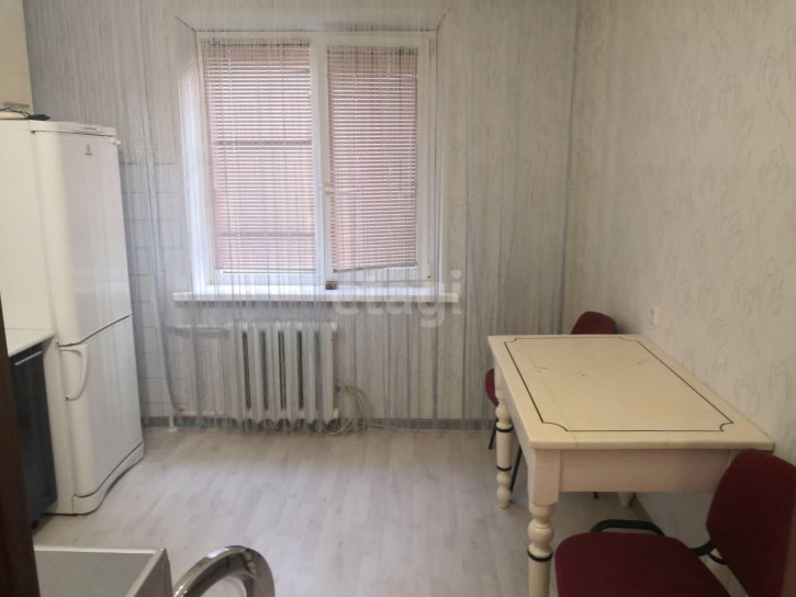 1-комн квартира Газовиков, 25