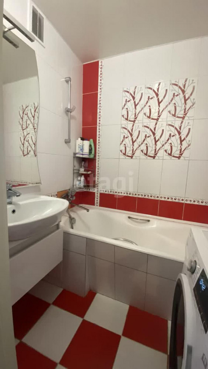 2-комн квартира Домостроителей, 6а