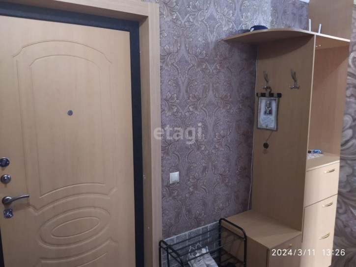 2-комн квартира Западносибирская, 22/1