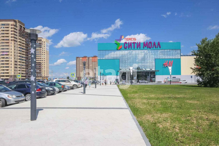 3-комн квартира Маршала Захарова, 5