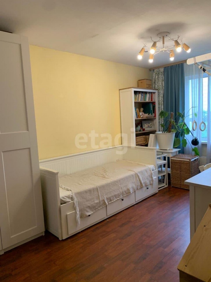 3-комн квартира Крестинского, 37 к 2