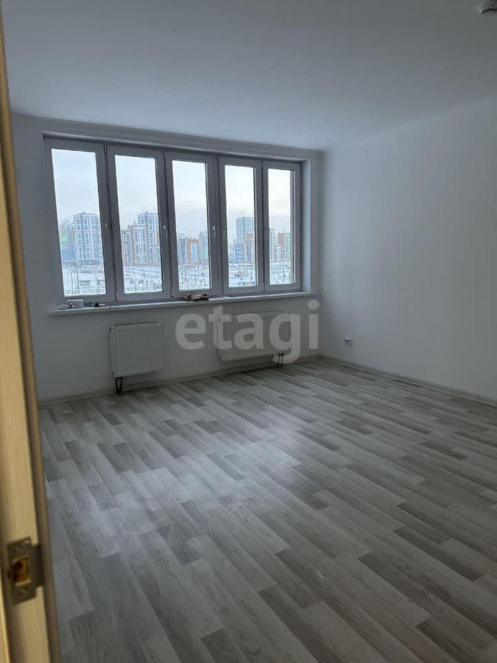 2-комн квартира Академика Парина, 37А