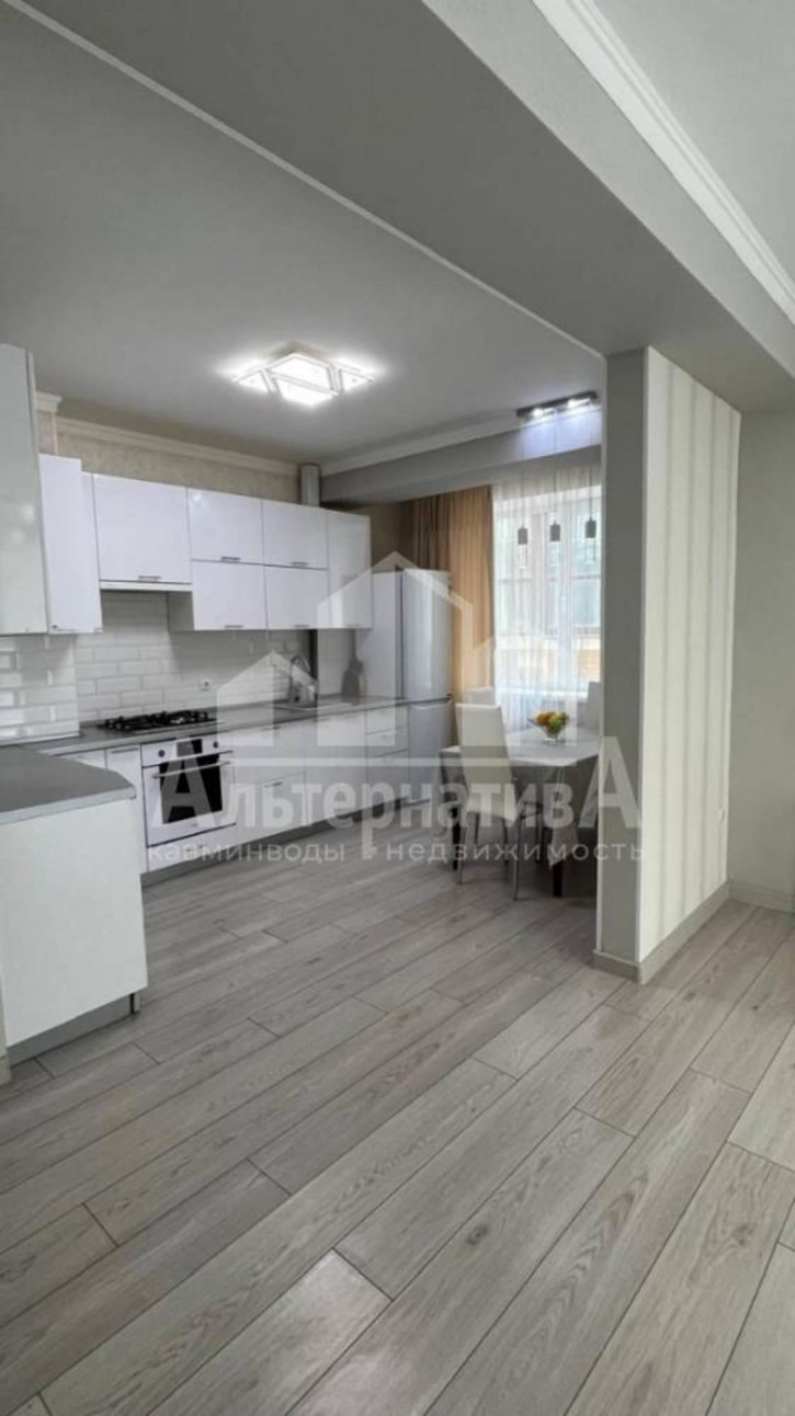 2-комн квартира Декабристов ул.