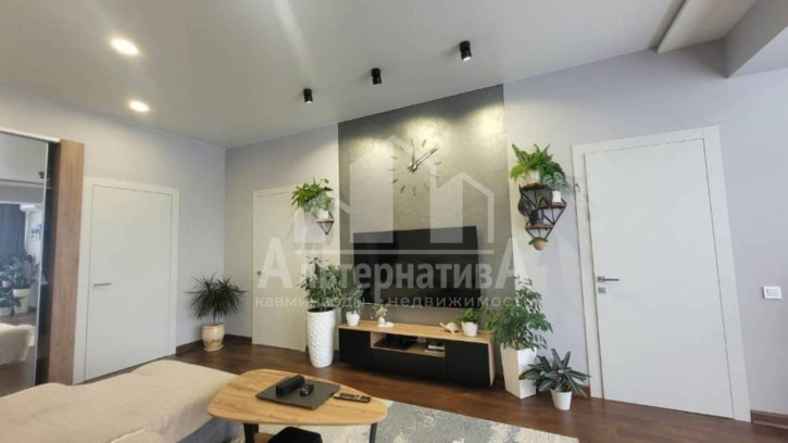 3-комн квартира Декабристов ул.