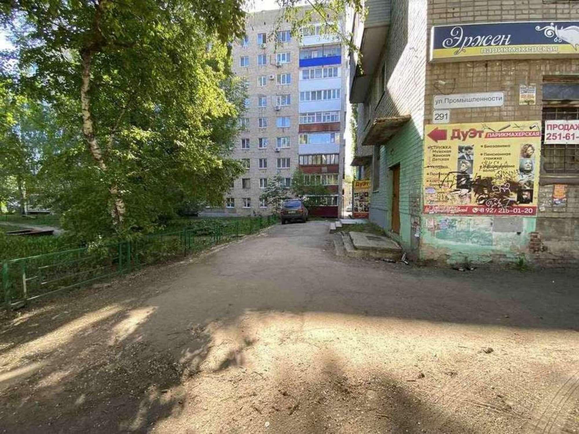 Купить торговое помещение за 6 000 000 рублей на Промышленности улица, 291