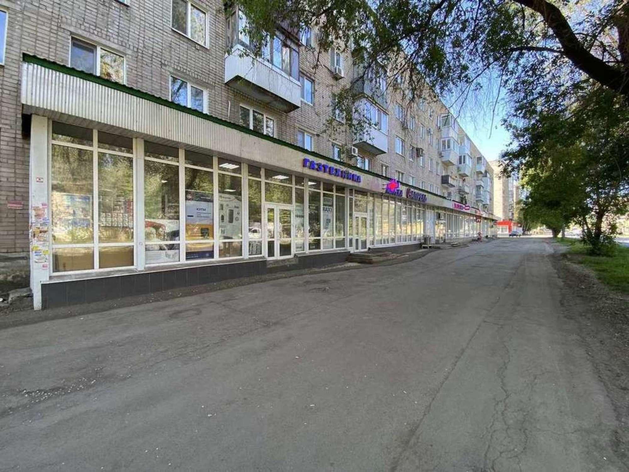 Купить торговое помещение за 6 000 000 рублей на Промышленности улица, 291
