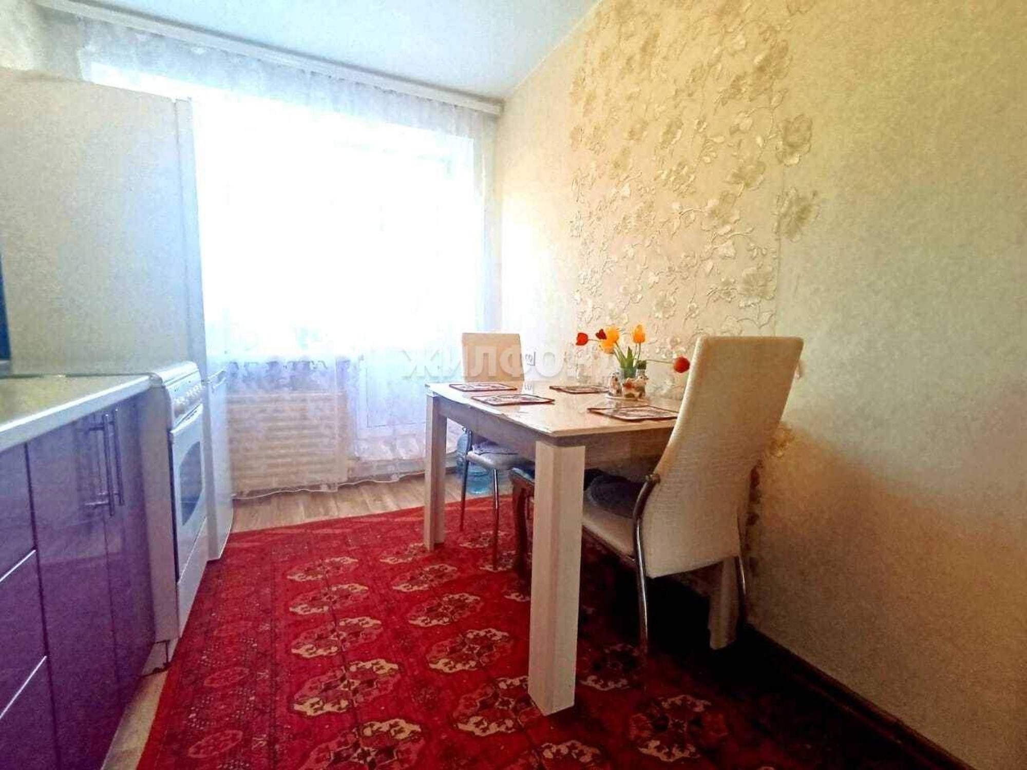Купить квартиру за 4 300 000 рублей на Соловьева улица, д.107В