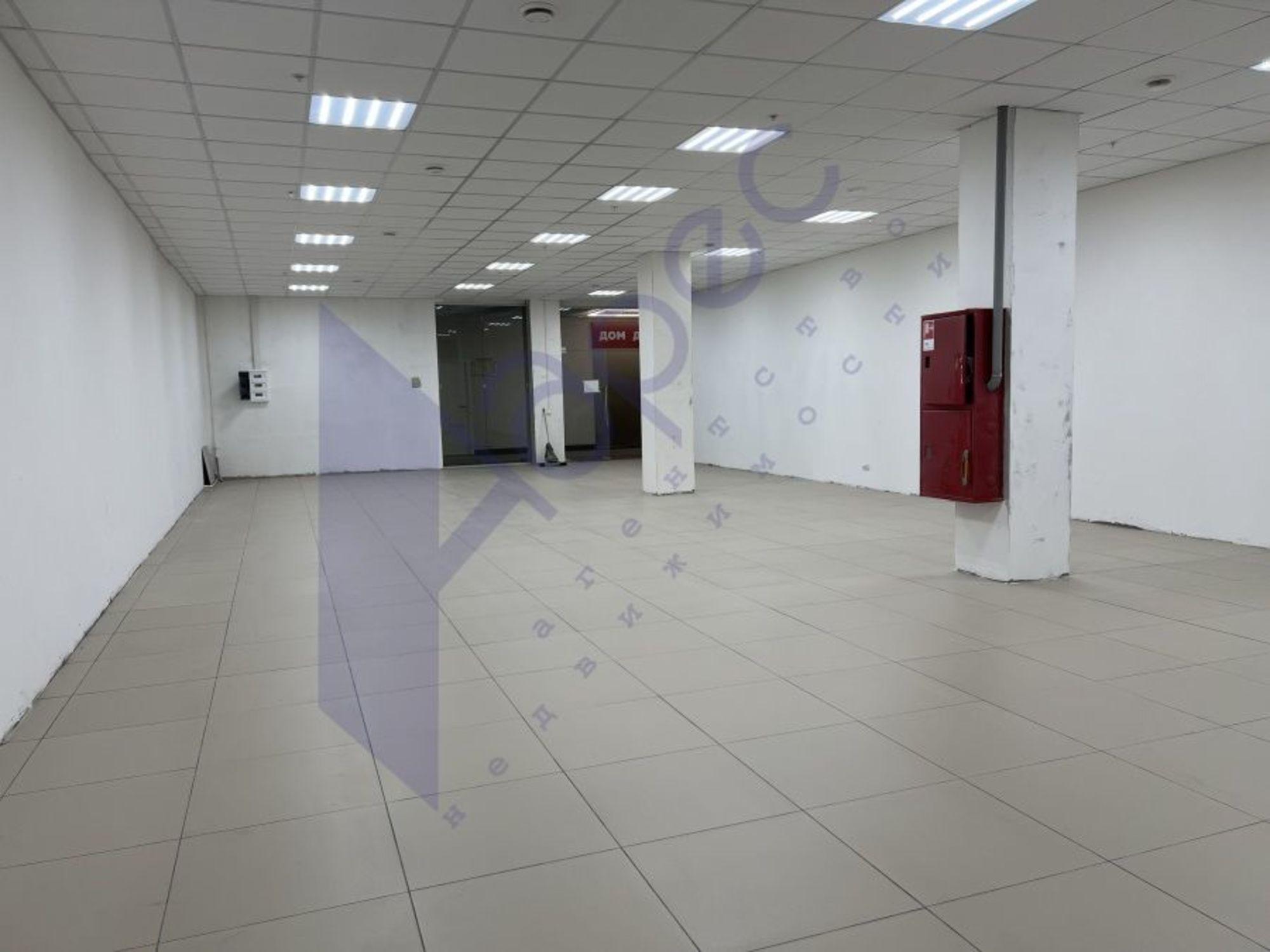 Сдать торговое помещение за 212 550 рублей на Южное шоссе, 43а