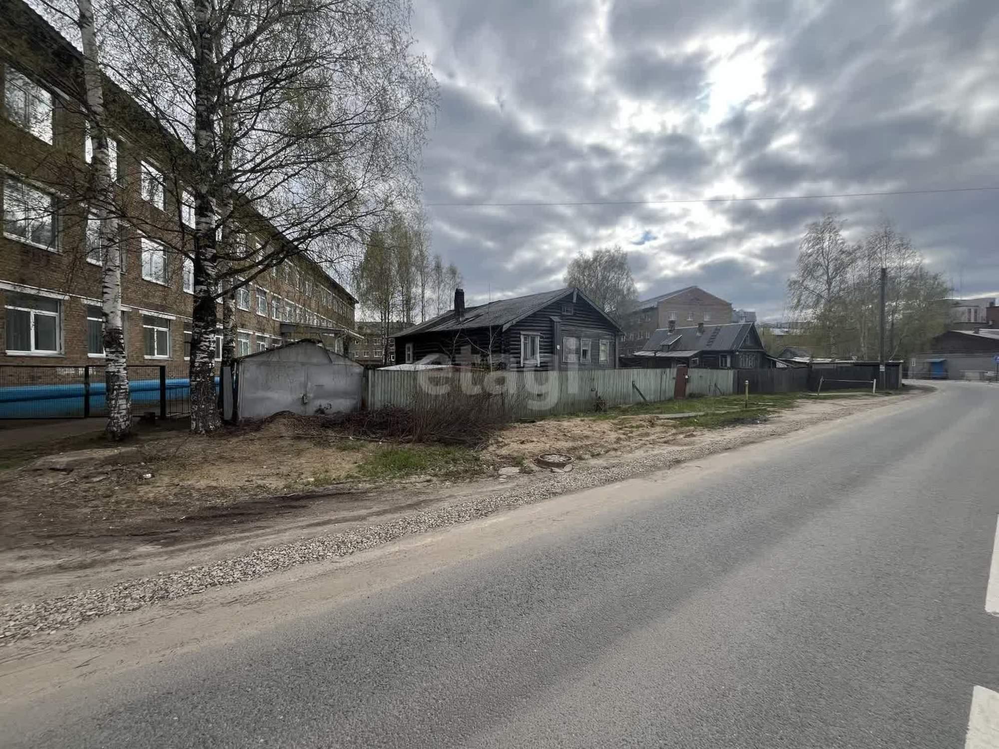 Купить дачу, дом, коттедж за 4 500 000 рублей на Заводская улица