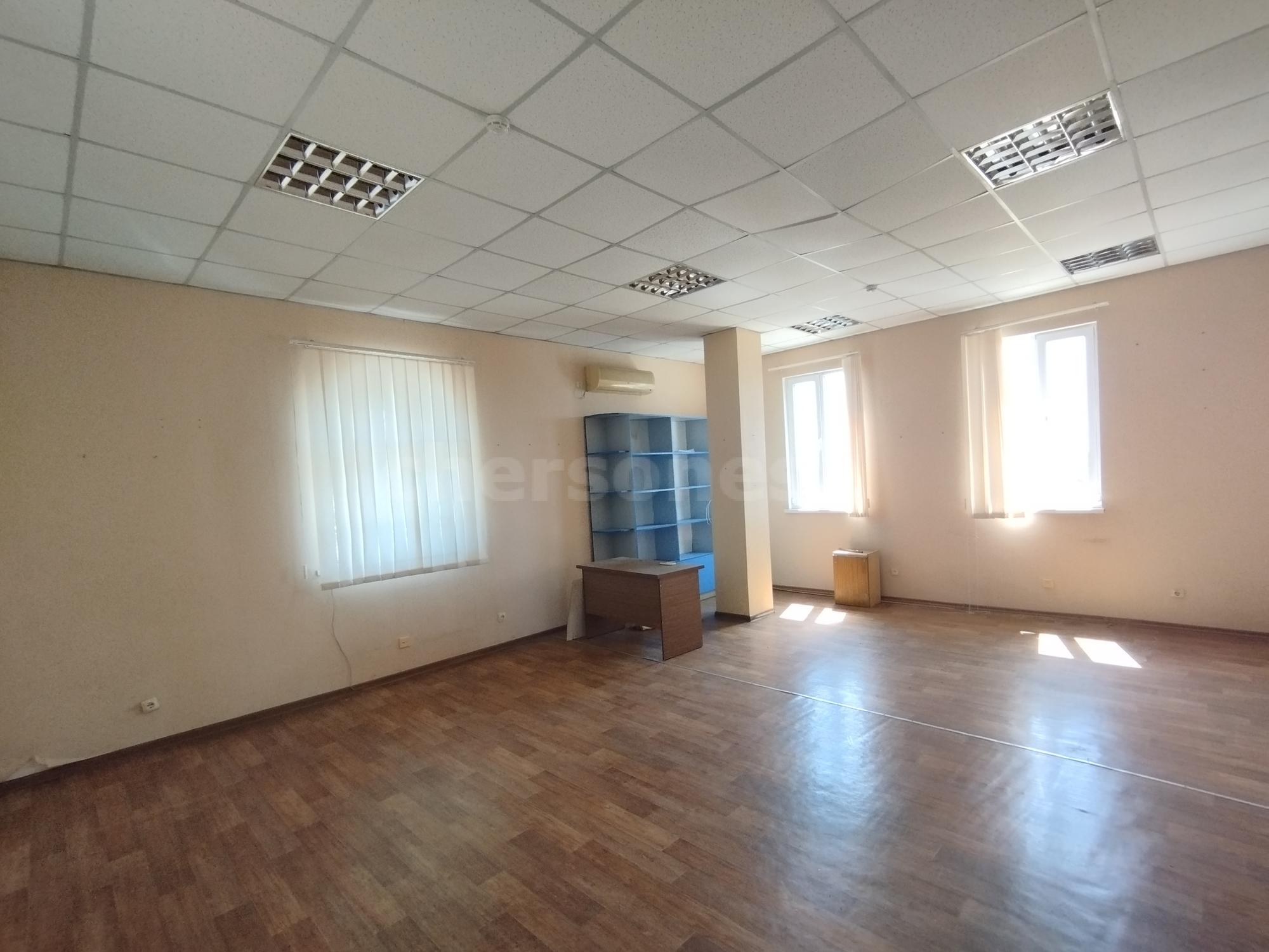 Сдать офис, помещение под офис за 32 000 рублей на Хрусталёва улица, д.44Б