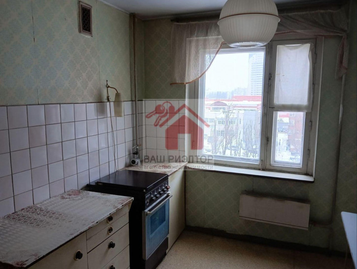 2-комн квартира Кирова проспект, 407