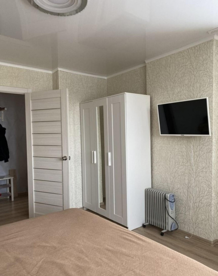 1-комн квартира Авроры улица, 92