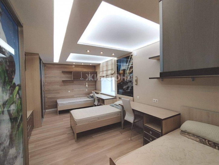 3-комн квартира Гагарина улица, д.26