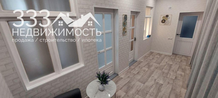 2-комн квартира Маркова ул, 77