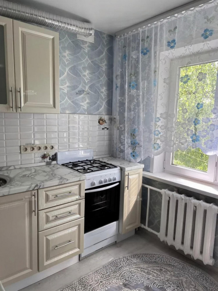 1-комн квартира Гурьянова улица,49