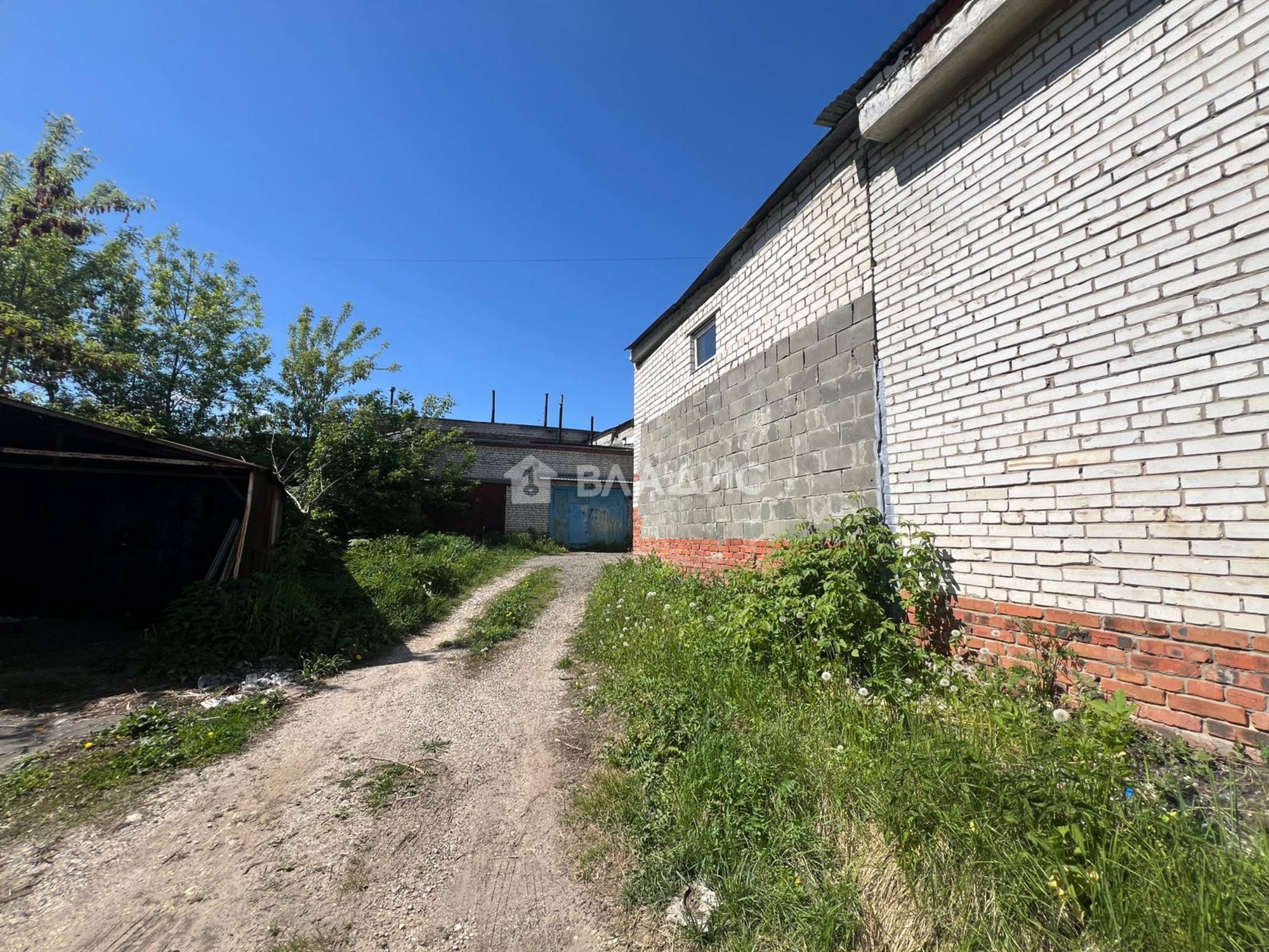 Купить гараж, место в паркинге за 1 600 000 рублей на Университетская улица