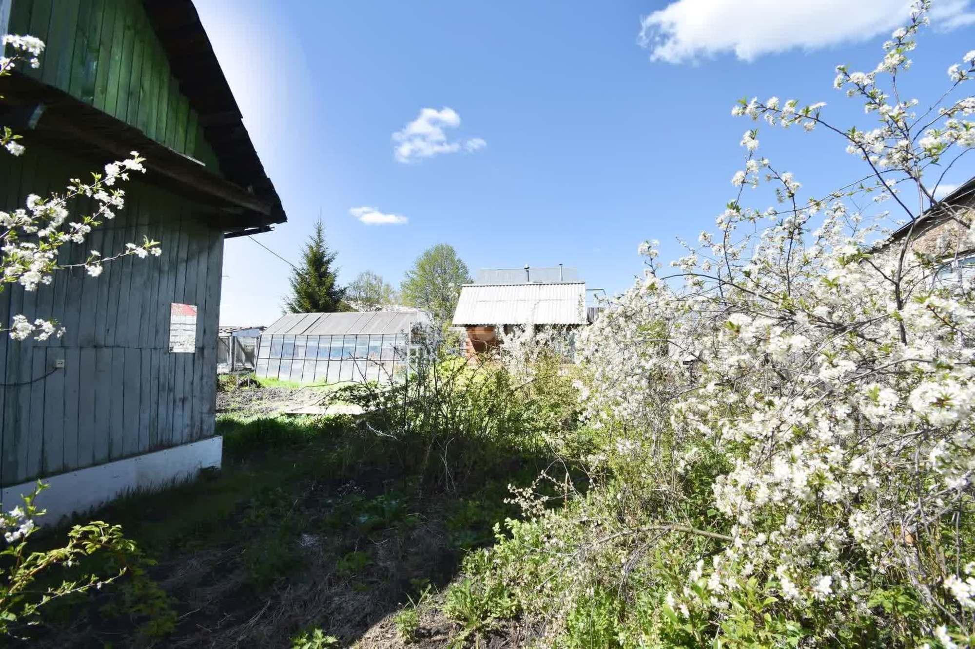 Купить дачу, дом, коттедж за 2 700 000 рублей на Ромашковая,