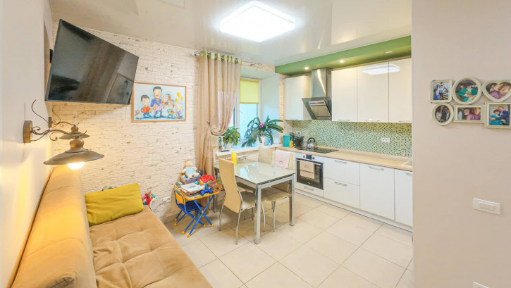 2-комн квартира улица Пугачёва, 75б
