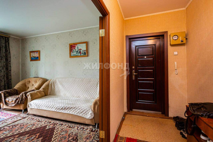 4-комн квартира Авиаторов проспект, д.63