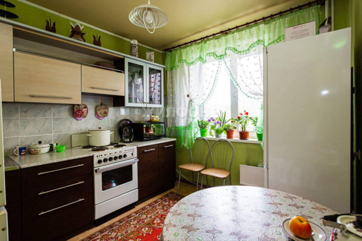 4-комн квартира Авиаторов проспект, д.63