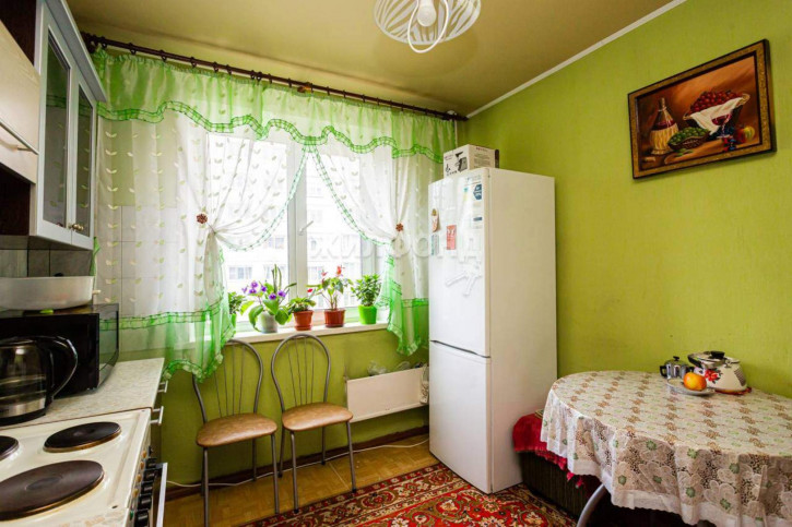 4-комн квартира Авиаторов проспект, д.63
