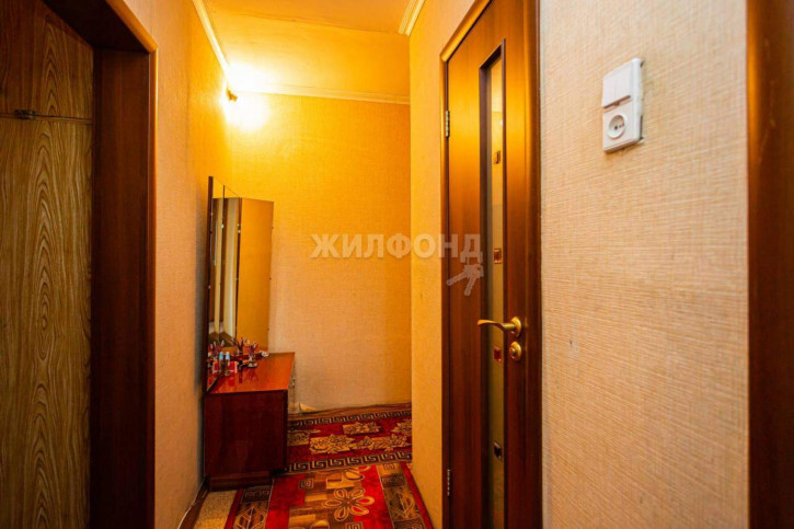 4-комн квартира Авиаторов проспект, д.63