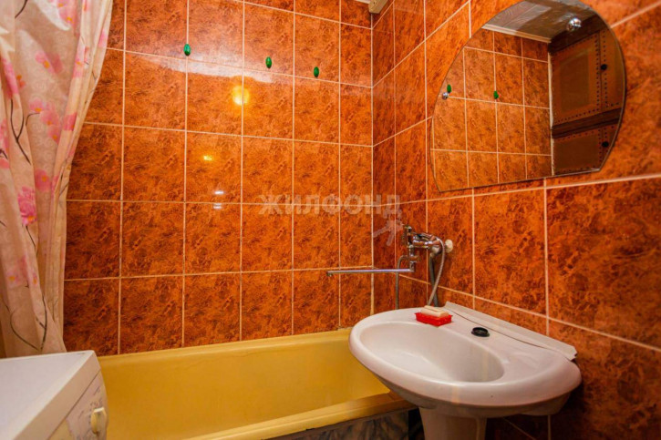 4-комн квартира Авиаторов проспект, д.63