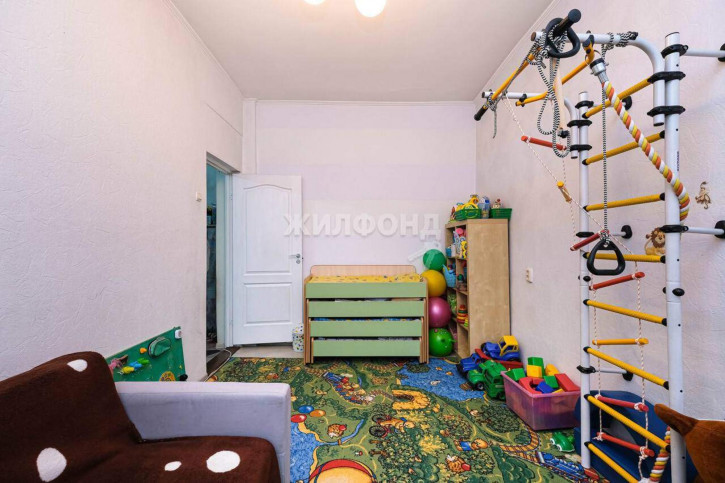 3-комн квартира Дзержинского проспект, д.71