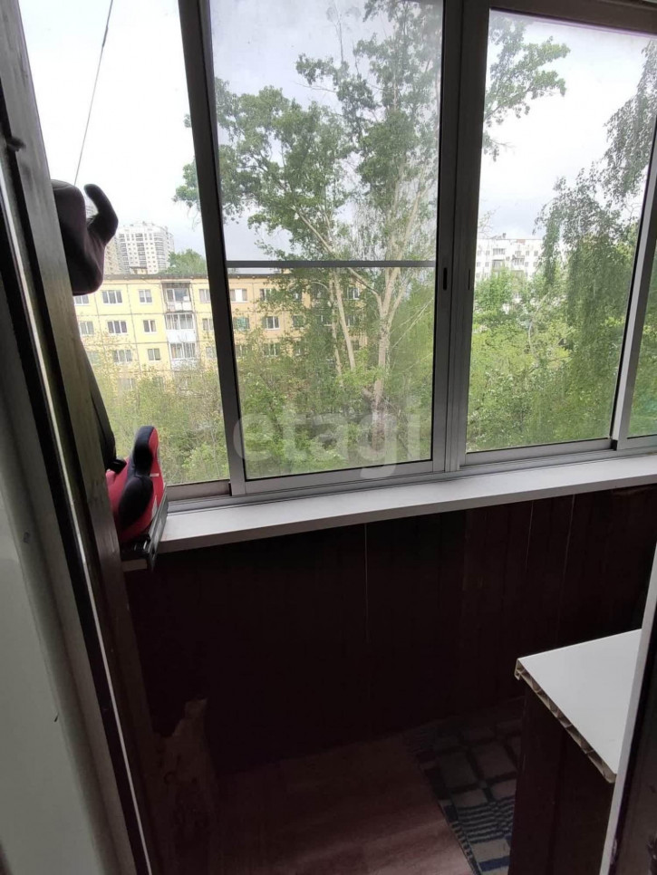 2-комн квартира Братская, 13