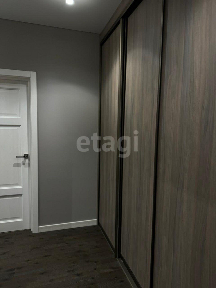 2-комн квартира Газовиков, 73