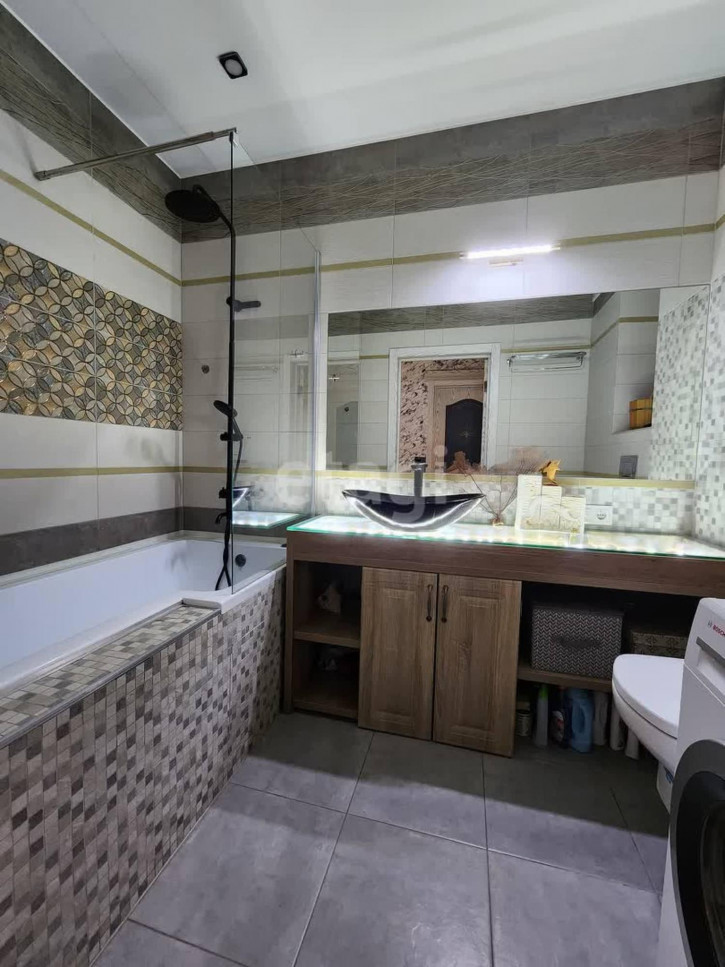 3-комн квартира Парада Победы, 13